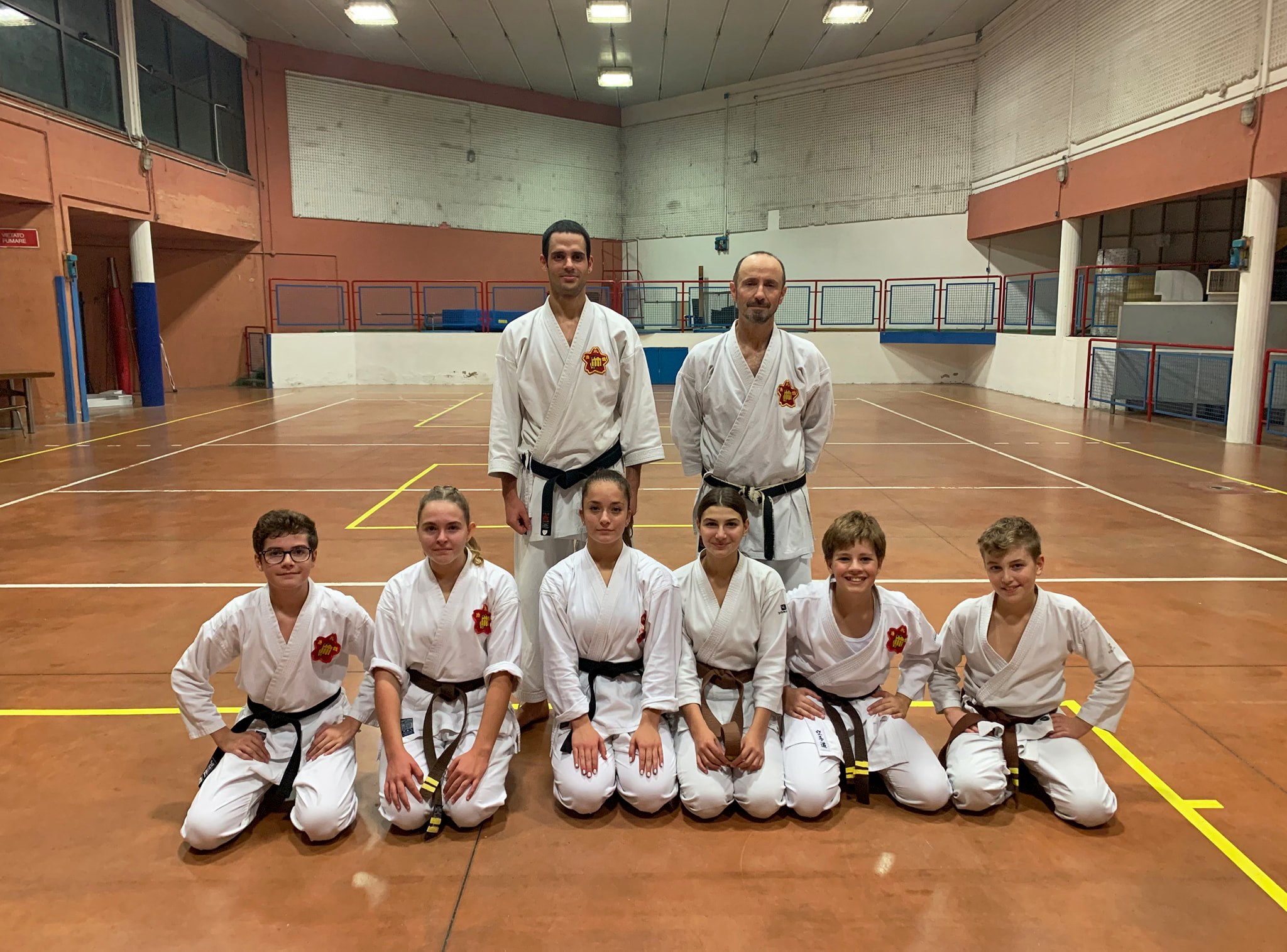 Foto dei partecipanti alla sfida del "100 Kata for Karate Day"